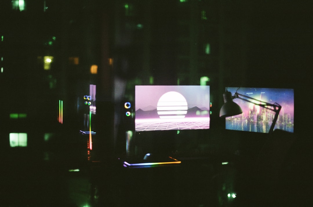 Benliğimizin Yörüngedeki İkizi: Dijital Ruhlarımızın Yeni Meta-Evreni